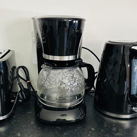 Cosy And Comfy Apartment London Ngoại thất bức ảnh