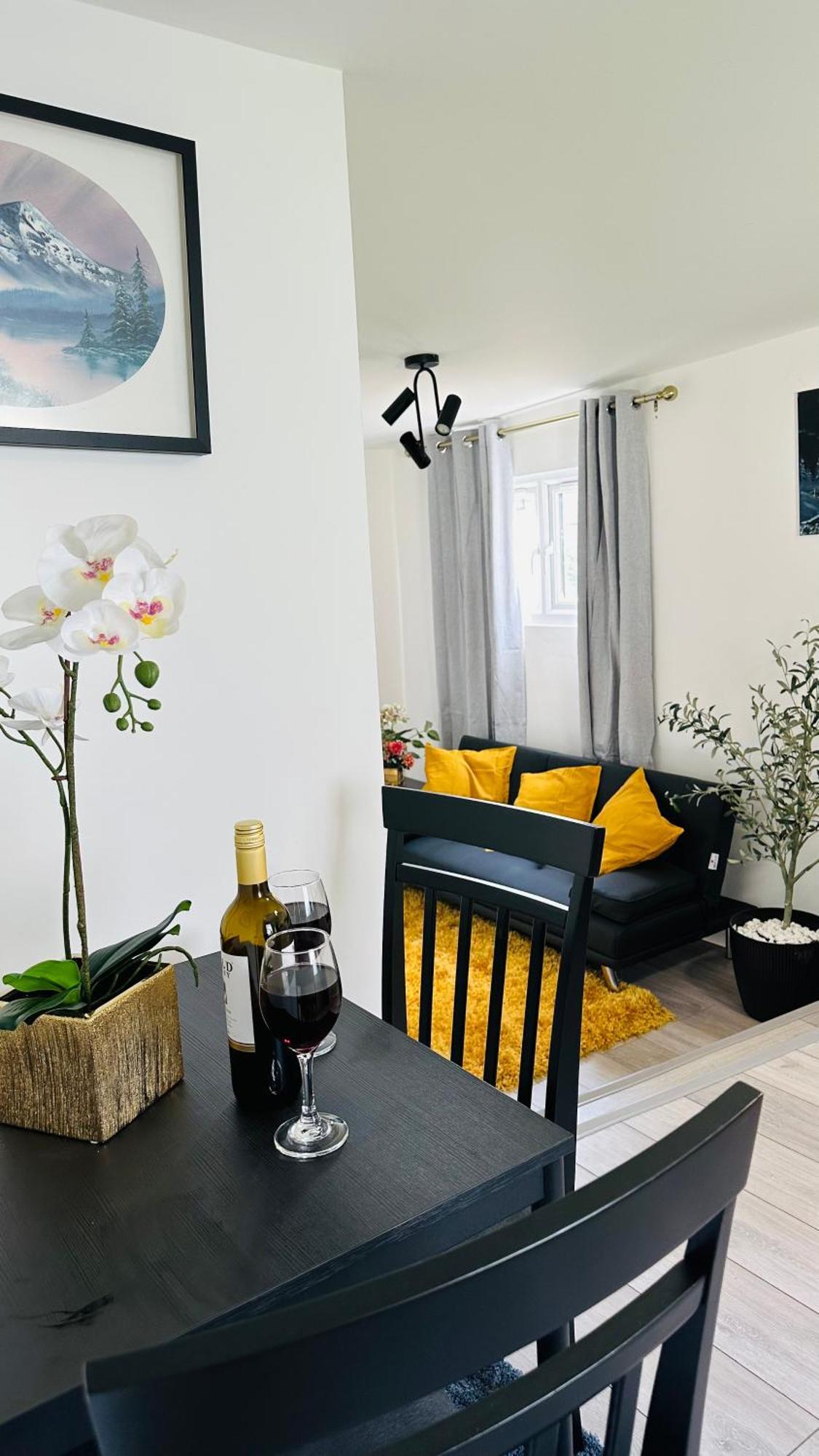 Cosy And Comfy Apartment London Ngoại thất bức ảnh
