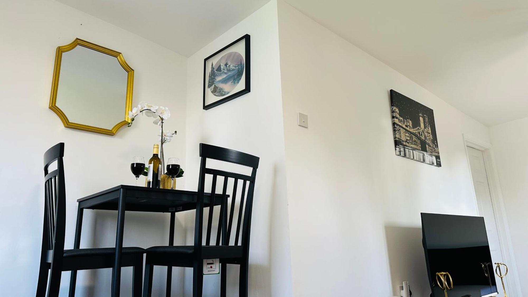 Cosy And Comfy Apartment London Ngoại thất bức ảnh