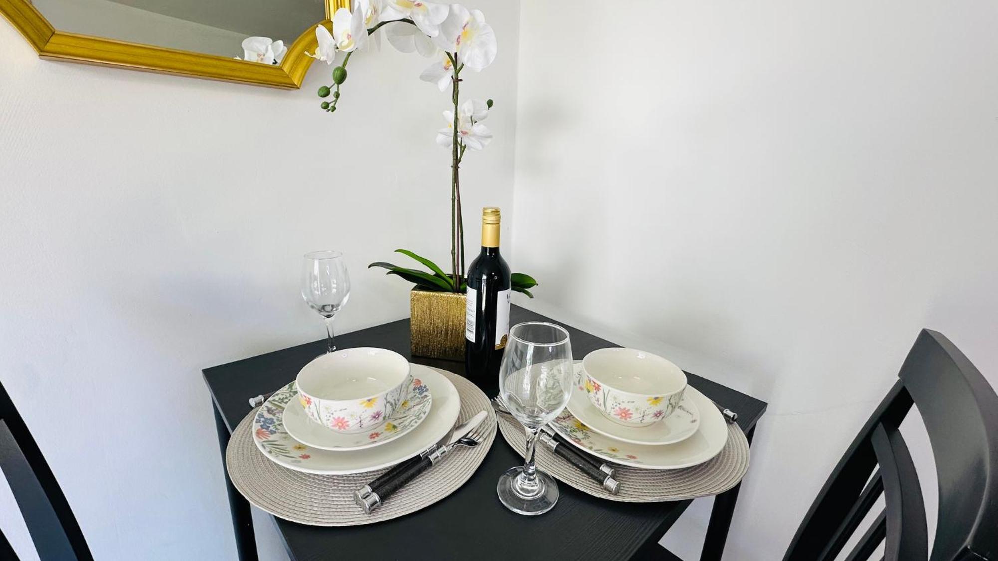 Cosy And Comfy Apartment London Ngoại thất bức ảnh