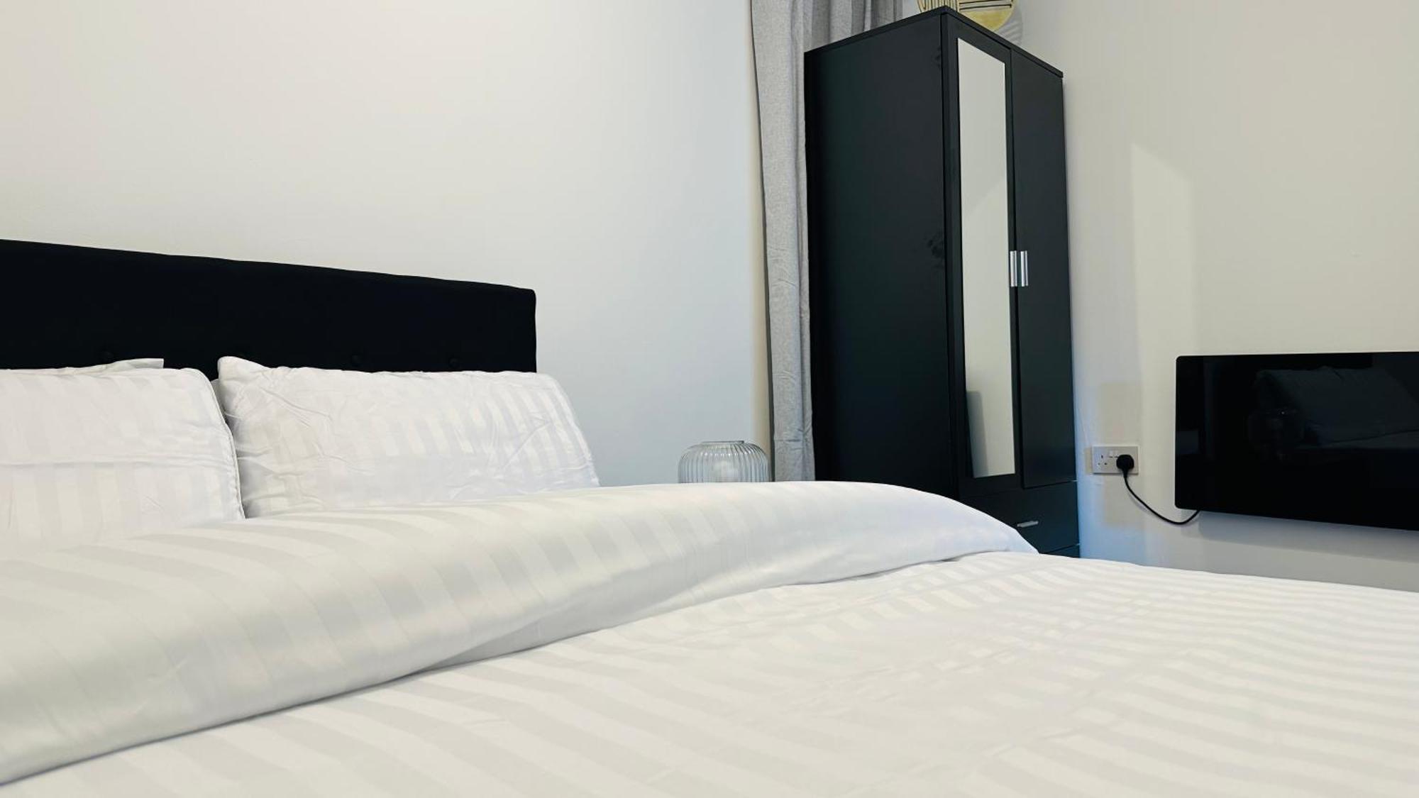 Cosy And Comfy Apartment London Ngoại thất bức ảnh